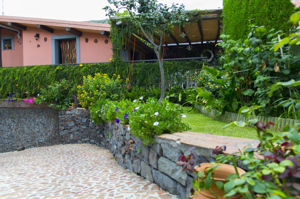 Etma Bed and Breakfast SantʼAlfio Eksteriør billede
